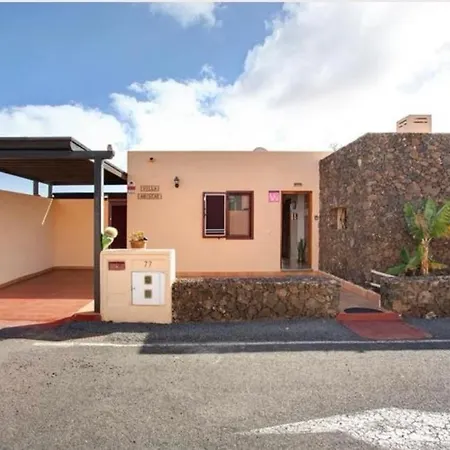 Amistad Villa *