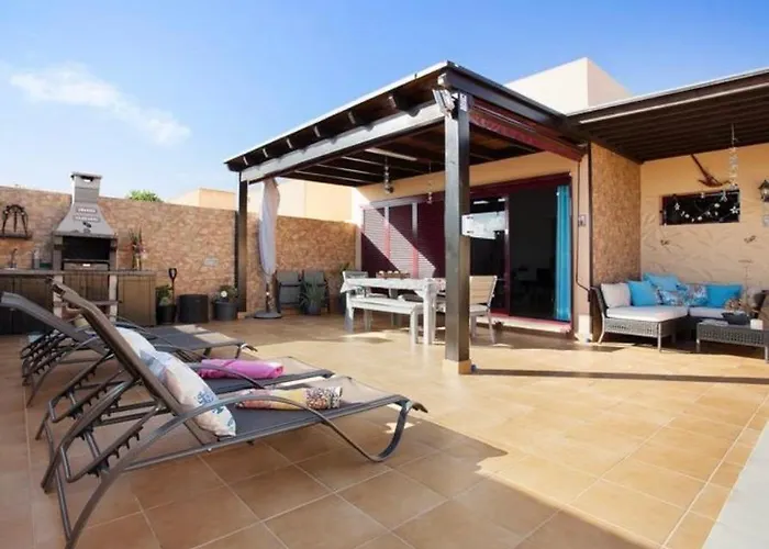Villa Amistad La Oliva